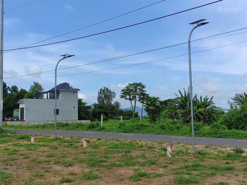 Mở bán lô f0 gần khu biệt thự tây hồng. giá chỉ 950 triệu/lô. sổ sẵn sang tên ngay