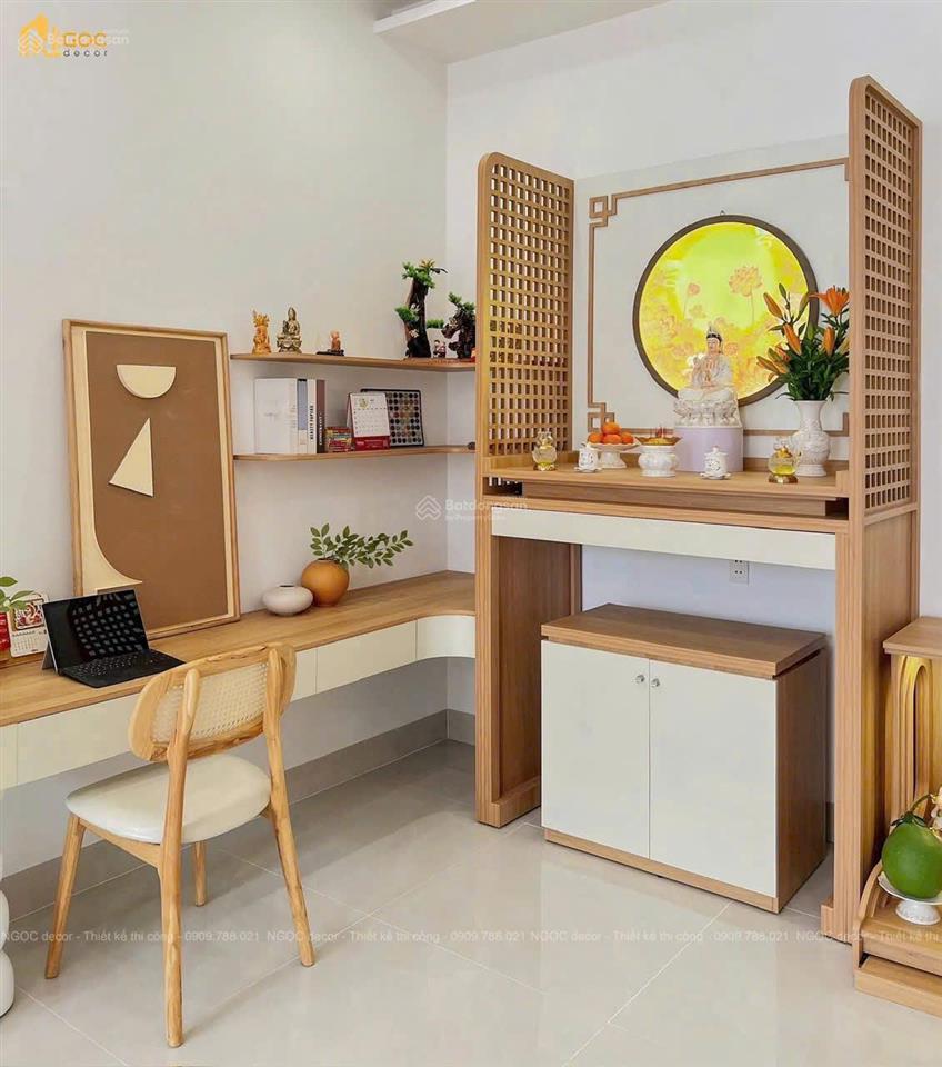 Bán nhà 242m2 đường nguyễn huệ  đất đỏ, brvt