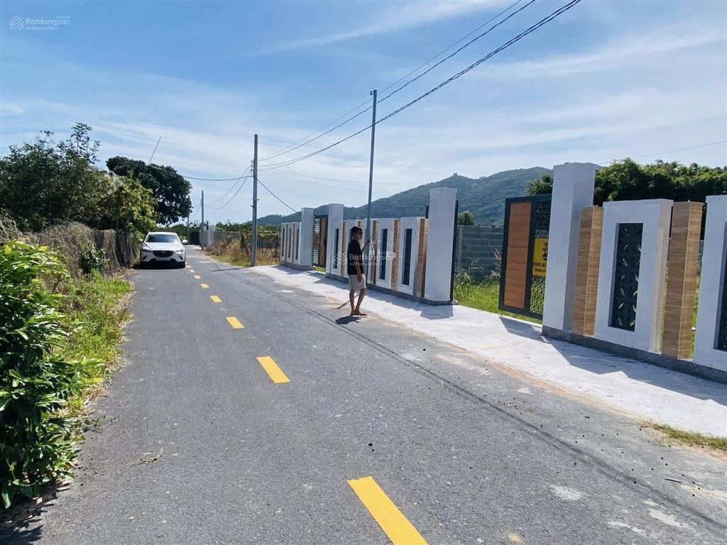 Bán 258.9m2 đất nghỉ dưỡng thị trấn phước hải gần hồ sơ bông