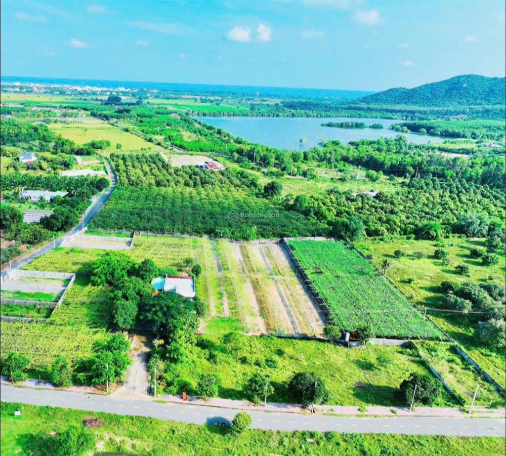 Bán 258.9m2 đất nghỉ dưỡng thị trấn phước hải gần hồ sơ bông