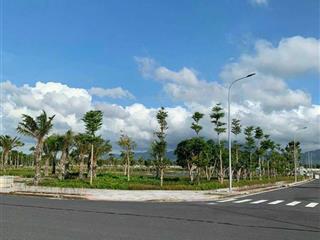 Chính chủ bán lô đất vị trí đẹp golden bay, cam ranh, 126m2. chỉ 28 tr/m2