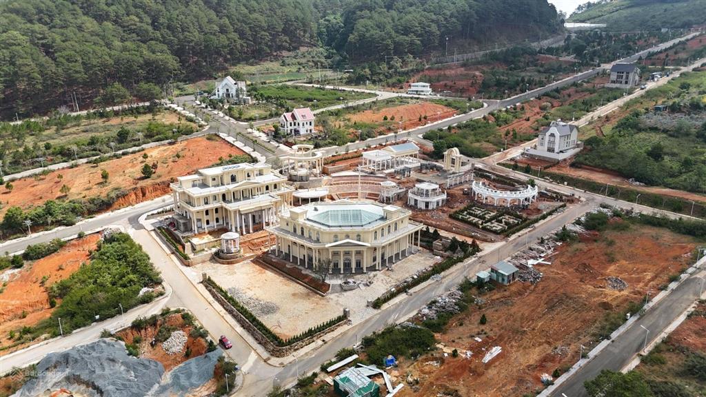 Ngộp bank bán gấp cắt lỗ lô biệt thự chỉ 19 tr/m2, giá rẻ nhất kđt vạn xuân ngay đà lạt