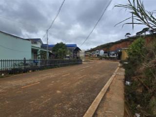 Quá rẻ! đất xây dựng chỉ 11,2 tr/m2 tt p.langbiang đà lạt  đường 10m, dt 374m2, ngang 10m