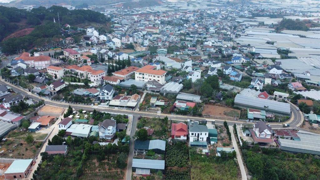 Bán nhanh lô đất xây dựng giá rẻ mặt đường phạm hùng, phường langbiang đà lạt
