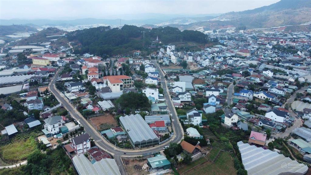 Bán nhanh lô đất xây dựng giá rẻ mặt đường phạm hùng, phường langbiang đà lạt