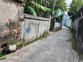 Lô đất 67m2 full thổ cư ô tô ngõ thông gần hồ trung tâm thị trấn