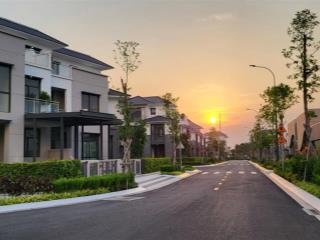 Em trang chuyên tư vấn biệt thự gladia, số lượng giới hạn, sẵn nhà, sẵn sổ