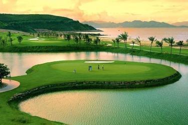 Bán một số lô đất vị trí cực đẹp thuộc quần thể nghỉ dưỡng sân golf tam đảo  vĩnh phúc
