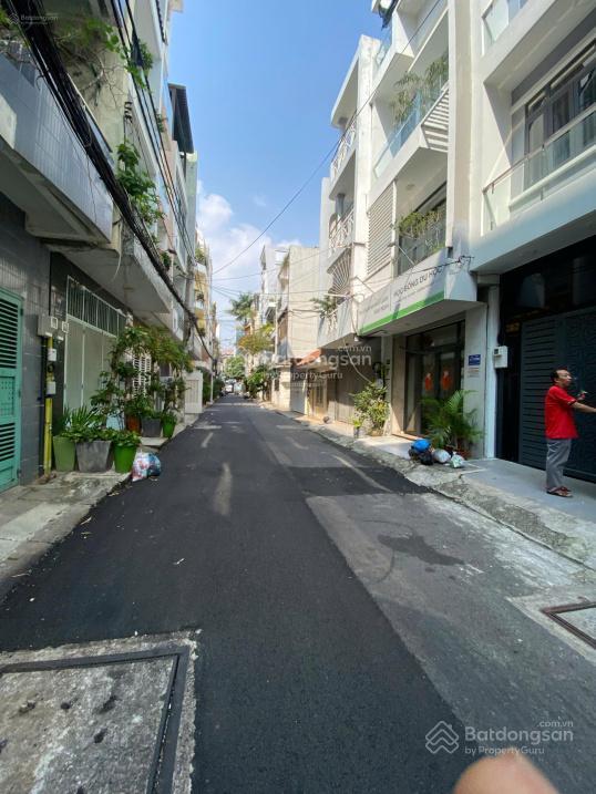 Chủ cho thuê nguyên căn 456/29 cao thắng gần 3/2. dt 4,5 x 18m, 3 lầu, 5pn.  