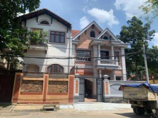 Cho thuê nhà nguyên căn 766/9 sư vạn hạnh. dt 8 x 20m, 2 lầu. st,   