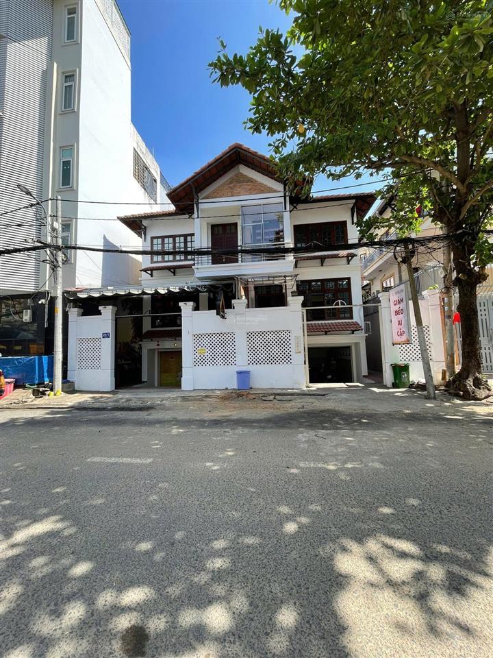 Bán villa phố 24/1  3 hoàng dư khương. dt 13,5m x 20m, hầm, 2 lầu, st.  0901 383 *** a huy