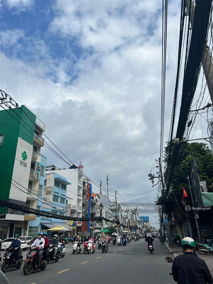 Mt sư vạnh hạnh quận 10  7 tầng thang máy  ngay bv nhi đồng 1  gía chỉ hơn 18 tỷ