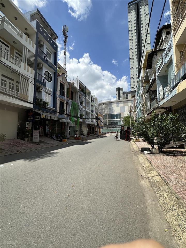 Chuyên mua bán nhà  đất khu đồng diều cao lỗ, phường chánh hưng, tp. hcm.  0903 965 ***