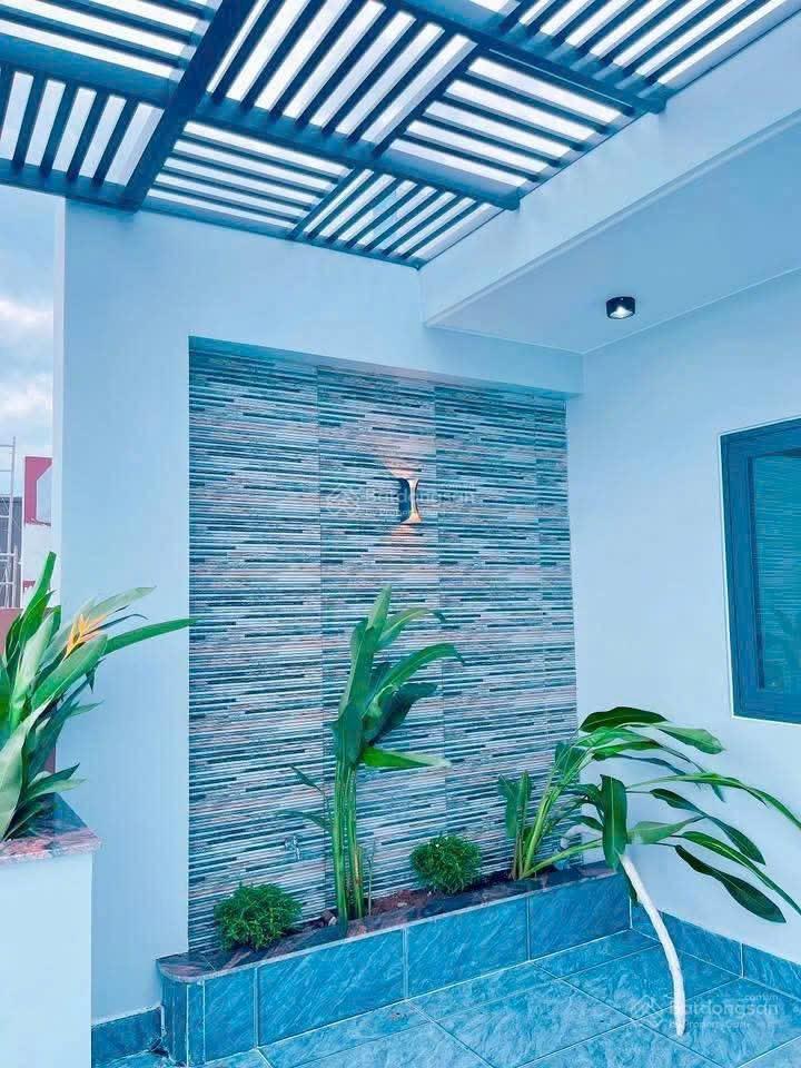 Chủ gửi bán nhà 1t2l tân hạnh biên hoà. dt 100m2. giá 3tỷ850 tl. đường trước nhà 6m, thông