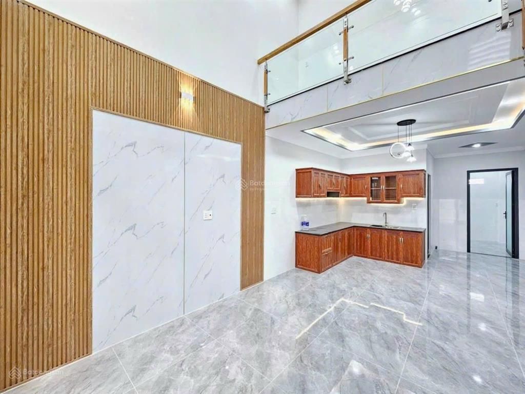 Chủ gửi bán căn nhà 1 trệt 1 gác đúc thật phường trấn biên (thống nhất cũ), dt 72m2, giá 3tỷ3 tl