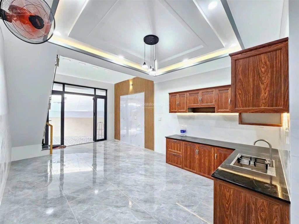 Chủ gửi bán căn nhà 1 trệt 1 gác đúc thật phường trấn biên (thống nhất cũ), dt 72m2, giá 3tỷ3 tl