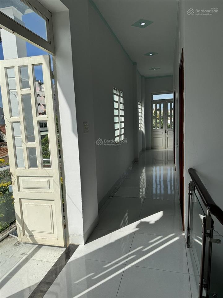 Bán nhà 1t1l phường biên hoà (bửu hoà cũ). dt 4,5x17=81m2, nở hậu. giá 3tỷ1 tl đường xe hơi