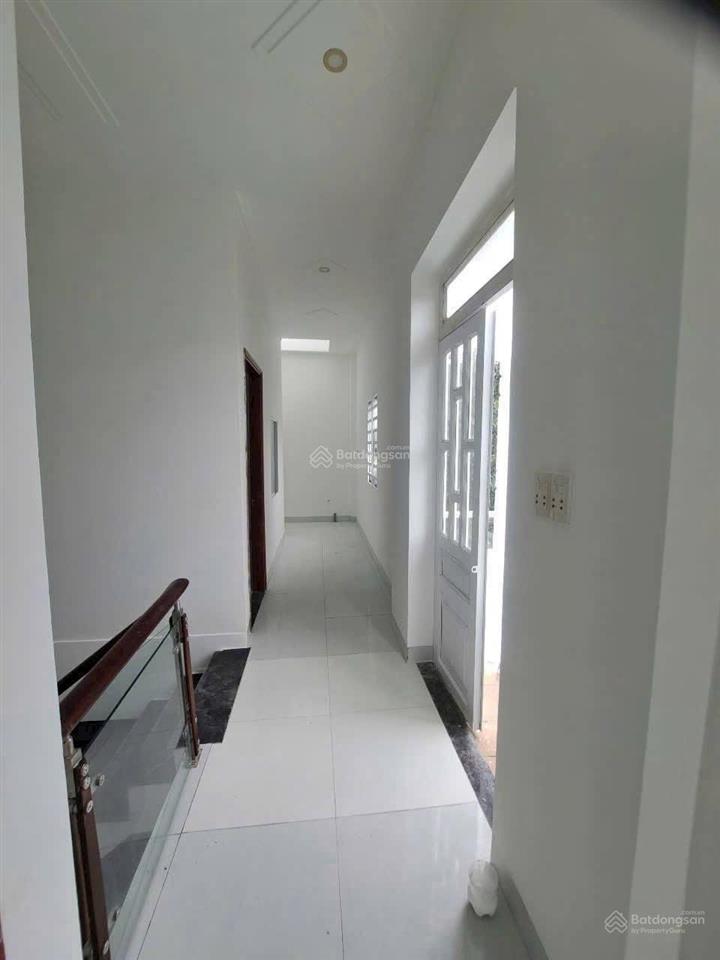 Bán nhà 1t1l phường biên hoà (bửu hoà cũ). dt 4,5x17=81m2, nở hậu. giá 3tỷ1 tl đường xe hơi