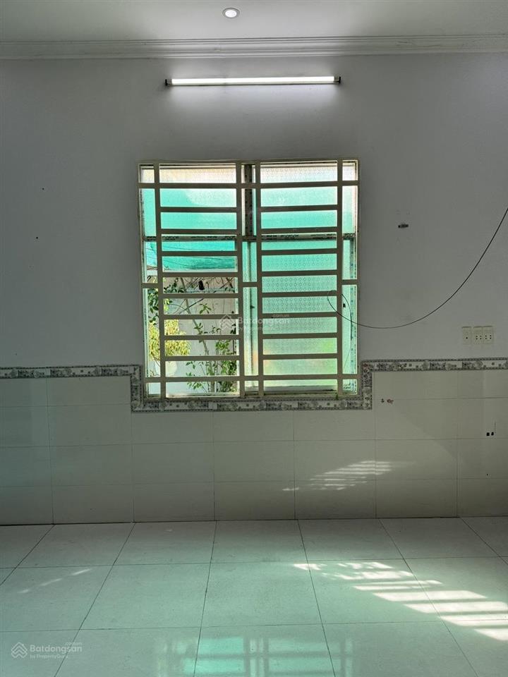 Bán nhà 1t1l phường biên hoà (bửu hoà cũ). dt 4,5x17=81m2, nở hậu. giá 3tỷ1 tl đường xe hơi