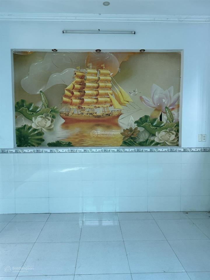 Bán nhà 1t1l phường biên hoà (bửu hoà cũ). dt 4,5x17=81m2, nở hậu. giá 3tỷ1 tl đường xe hơi