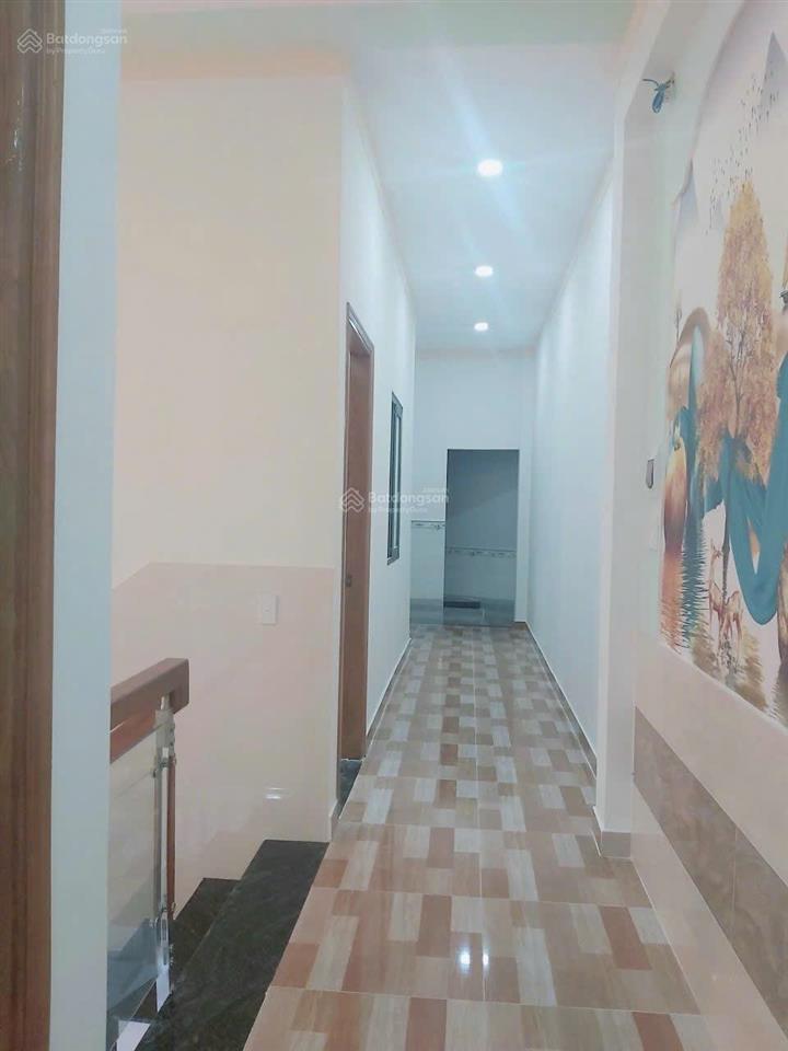 Bán nhà 1 trệt 1 lầu phường biên hoà (bửu hoà cũ). dt 4,5x16,8=76m2. giá 3tỷ5 bớt lộc