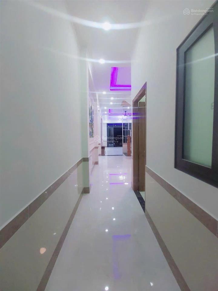 Bán nhà 1 trệt 1 lầu phường biên hoà (bửu hoà cũ). dt 4,5x16,8=76m2. giá 3tỷ5 bớt lộc