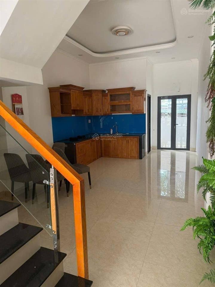 Chủ gửi bán căn nhà 1 trệt 1 lầu phường biên hoà (hoá an cũ). dt 4x21,3m = 88m2. giá 3tỷ8