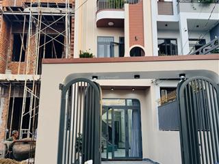 Chủ giử bán căn nhà 1 trệt 2 lầu phương biên hoà ( tân hạnh củ). dt 108m2. giá 3tỷ850