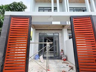 Chủ gửi bán nhà 1 trệt 1 lầu phường tân triều( tân phong củ). dt 4x19=85m2. giá 3tỷ5. nở hậu 5m