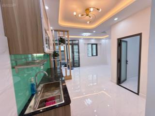 Bán 2 căn liền kề ở + cho thuê riêng biệt hẻm lê văn việt cách ngã tư thủ đức chỉ 200m