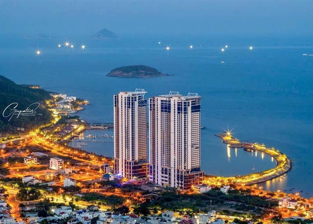 Chỉ 47.tr/m2 sở hữu 300m2 ngang 15m. đất biệt thự mặt đường triệu quang phục, vĩnh hòa, nha trang