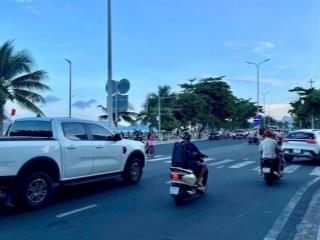 Bán 605.9m2 ngang 18.7m đã có gpxd 32t. mặt đường phạm văn đồng, vĩnh hải nha trang. ngay mặt biển
