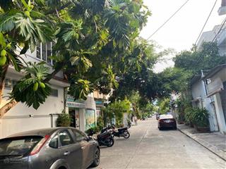 Bán đất tặng nhà 2 tầng 140.5m2 ngang 6.9m chỉ 10,9 tỷ. đường đinh lễ phước long nha trang