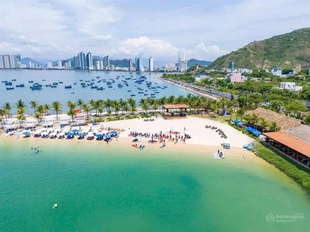 Chỉ 62,2tr/m2 sở hữu 289m2 ngang 11m mặt đường phạm văn đồng ngay cổng bến du thuyền. bắc nha trang