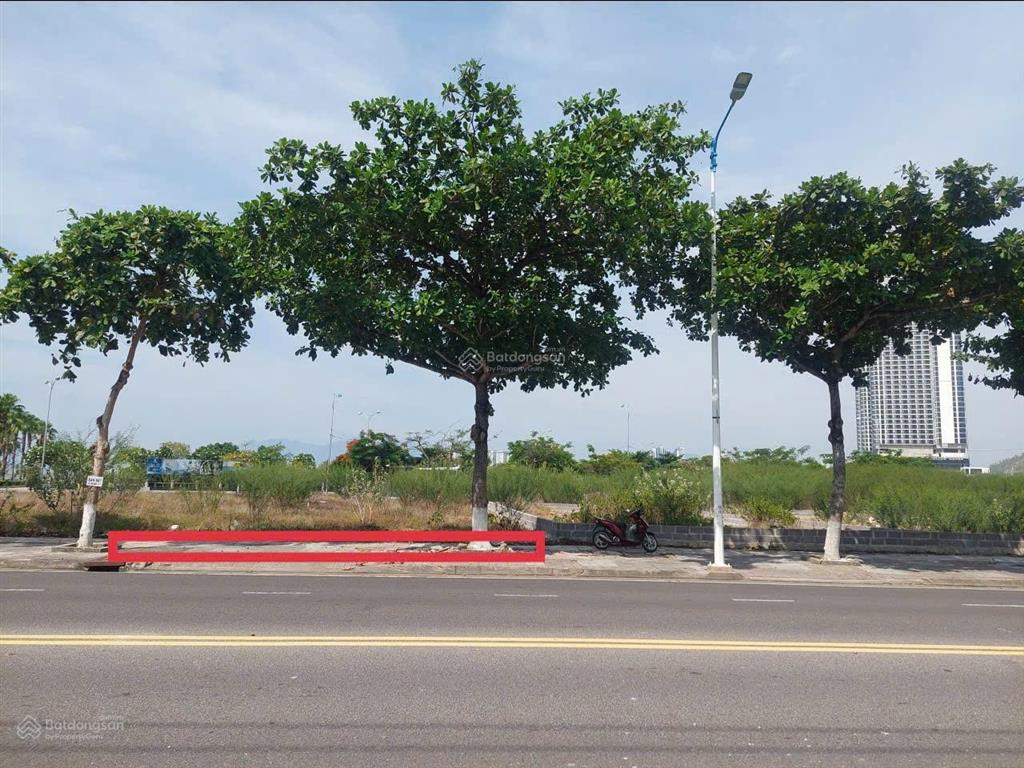 Chỉ 62,2tr/m2 sở hữu 289m2 ngang 11m mặt đường phạm văn đồng ngay cổng bến du thuyền. bắc nha trang