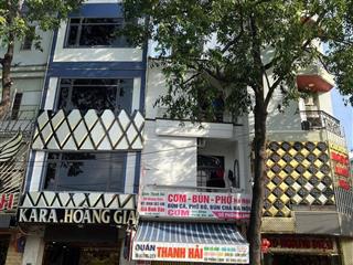 Bán nhà 3tầng 72,7m2 chỉ 13,5tỷ. mặt đường hoàng diệu nha trang. đang cho thuê có dòng tiền ổn định
