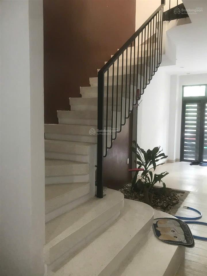 Chỉ 5,65 tỷ sở hữu 52m2 ngang 4m nhà 1 trệt 1 lầu 1 tum. tđc phước long. gần đường 28. nha trang