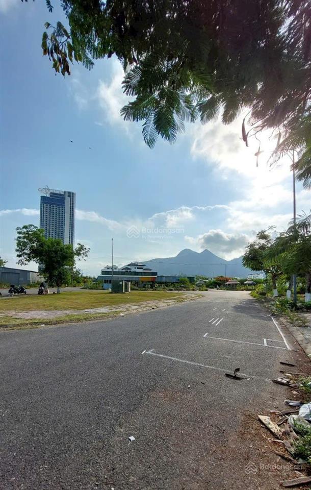 Chỉ 55tr/m2 sở hữu 537,3m2 ngang 15,8m nở hậu 20,5m. kđt mới vĩnh hòa. ngay bến du thuyền nha trang