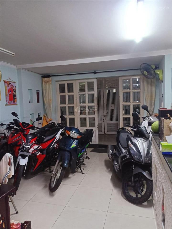 Bán nhà siêu hiếm phía bên sông gigamall ngang 8m có 6pn