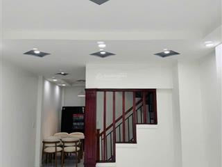 Bán nhà siêu hiếm 3 tầng 4pn 3wc, cách hẻm xe hơi 10m