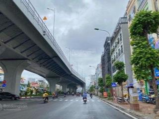 Bán gấp nhà lô góc mp minh khai. dt 230m2. mt 10m. nhà vị trí đẹp. kd cho thuê tốt. giá chào 54 tỷ