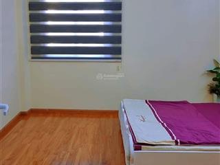 Bán gấp nhà mặt phố cổ lương ngọc quyến. dt 110m2, mt 4,8m. vị trí đẹp nhất phố, kd cho thuê tốt