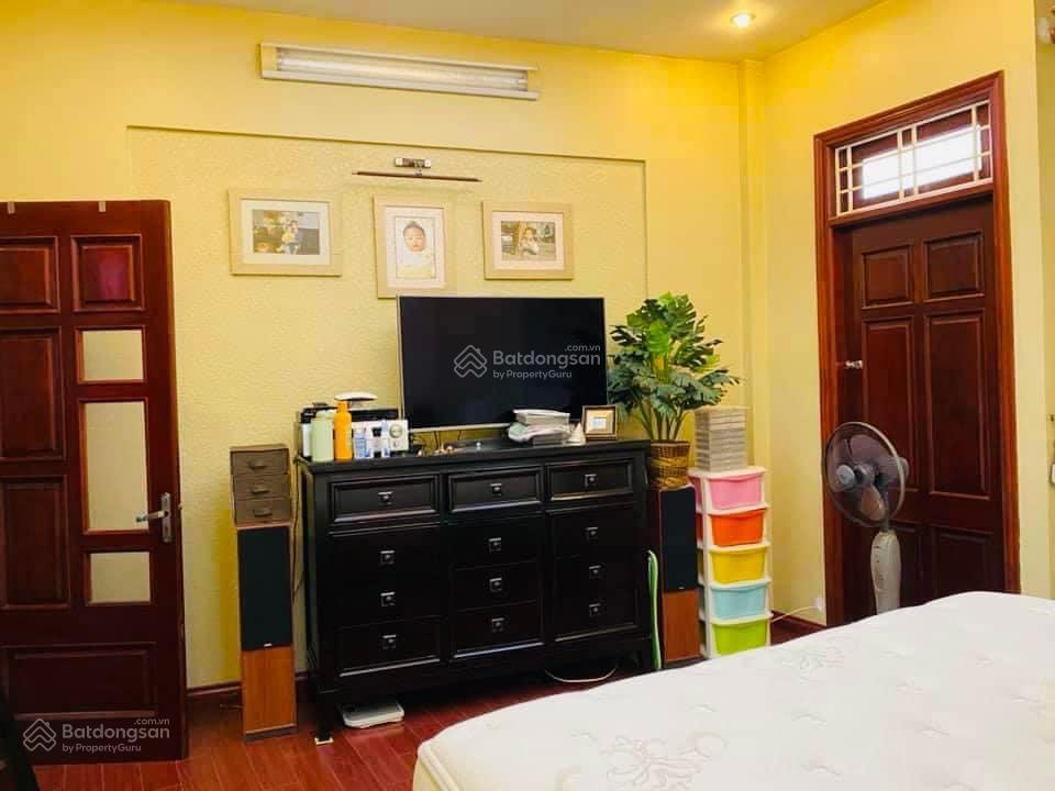 Bán gấp nhà pl nguyễn khánh toàn.dt85m2,mt4,5m.ô tô 7 chỗ tránh nhau,vỉa hè 2 bên.giá 28,9 tỷ