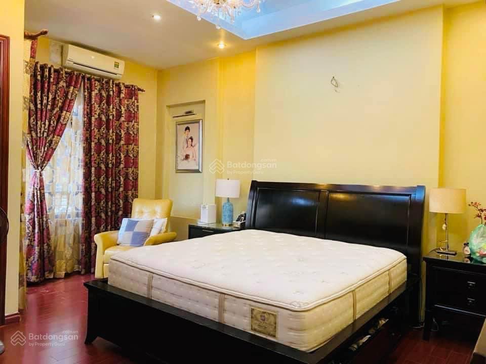 Bán gấp nhà pl nguyễn khánh toàn.dt85m2,mt4,5m.ô tô 7 chỗ tránh nhau,vỉa hè 2 bên.giá 28,9 tỷ