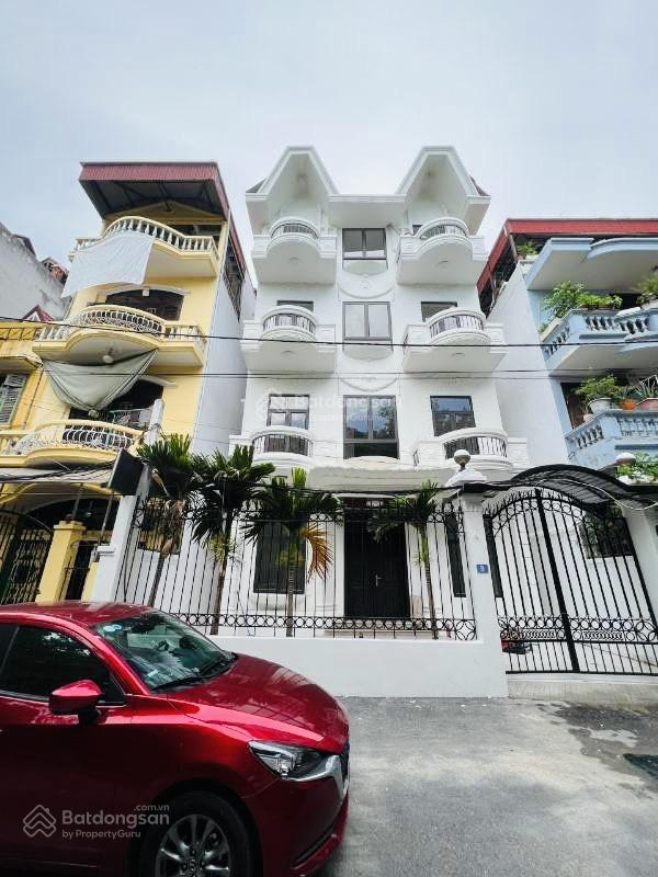 Biệt thự hoàng cầu 110m2x4t mt 8m ôtô vào nhà có nội thất cực thoáng, đẹp phù hợp văn phòng 49tr/th