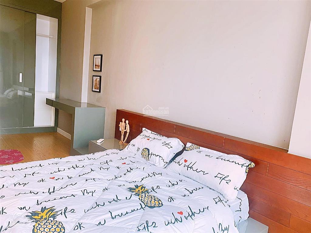 Cần bán căn 2pn view thành phố  nội thất đẹp tháp trung tâm