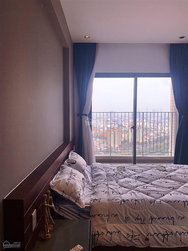 Cần bán căn 2pn view thành phố  nội thất đẹp tháp trung tâm