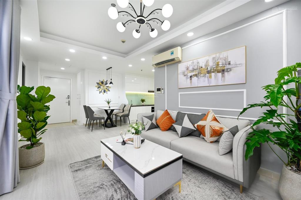 Chính chủ gửi bán gấp 2pn tháp t5 giá rẻ hơn thị trường em bảo 0946 867 ***