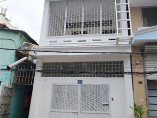 Về quê cần bán nhà hẻm 8m phan đăng lưu. dt 63m2. vuông vức. trệt, lầu. bán gấp 7 tỷ 400 triệu