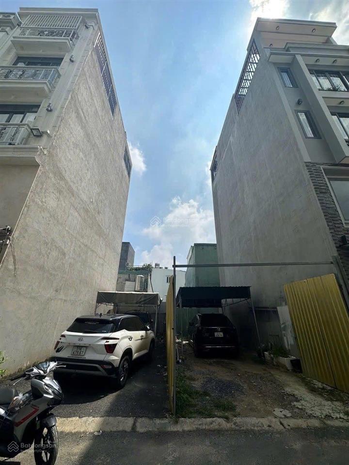 Cần bán khuôn đất đẹp hẻm xe hơi bùi đình túy. dt 7x20m. phù hợp xây tòa nhà. cần bán gấp 13.8 tỷ